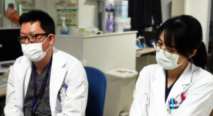 川﨑先生と長友技師